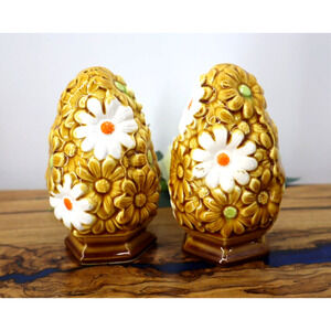 Vintage Fred Roberts Ceramic Daisy Salt & Pepper Shaker Set Retro 70's RARE